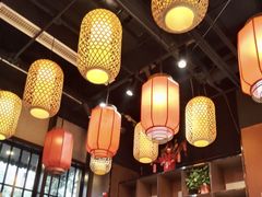 -宽板凳老灶火锅(台湾街店)