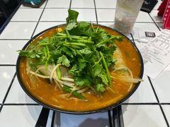 -肥汁米蘭香港米线(长宁来福士店)