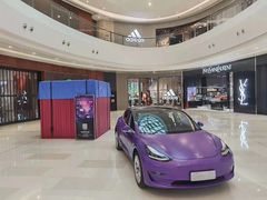 -TESLA 特斯拉(广州天环广场体验店)