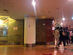 等候区-中影国际影城(兰生大厦CINITY LED店)