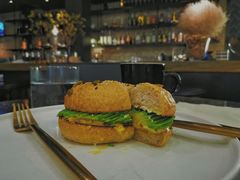 牛油果贝果-大酉·M Coffee(北京美术馆店)