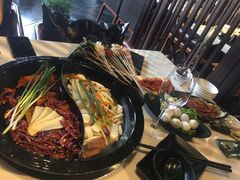 -围炉·川味鲜货火锅(万达珍珠坊店)
