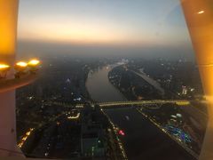 -广州塔卢特斯法国旋转餐厅