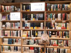 -猫的天空之城概念书店(苏州平江店)