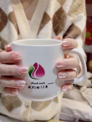 -桃色美甲沙龙