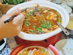 -卢大鲜鱼头捞饭(美利广场店)