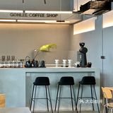 发现UCC开了一家独栋工业风咖啡店