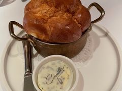 餐前面包黄油-壳里西餐厅Coquille Seafood Bistro(蒙自路店)