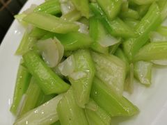 西芹鲜百合-好妈王饺子(滂江街店)