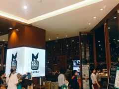 等位区-黑鸡小馆(金源店)