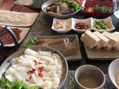 -疯狂的筷子老灶九宫格火锅
