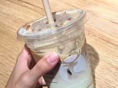 初恋青提小铁-瑞幸咖啡(武汉工商学院中商超市店)
