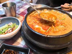 -益百岁牛尾汤(香山路店)