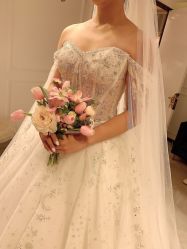 -GRACE KELLY婚纱与礼服(北京店)