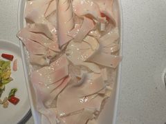 -茅草房·河畔园林火锅