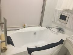 -广州花之恋城堡酒店