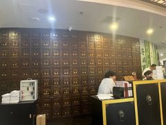 -暴风岛沉浸式体验馆(百联世纪店)
