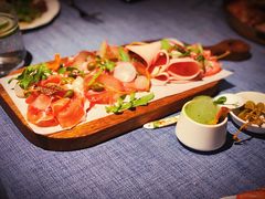 冷肉拼盘-弦月窗LUNETTE BY AMANDA(复兴路店)