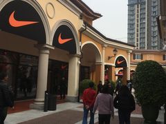 -佛罗伦萨小镇广佛名品奥特莱斯(疏港路店)