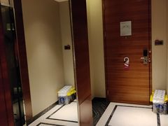 -天津京基皇冠假日酒店