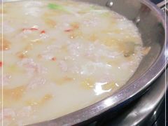 -老来福·非遗酸汤兔(凯旋路店)
