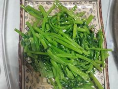 蒜蓉清炒空心菜-范饭椰林川湘味海鲜·椰子鸡(三亚湾椰梦长廊店)