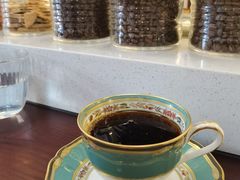 -Café Monson