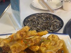 -哈尔滨烧烤·山河村铁锅炖(交大店)