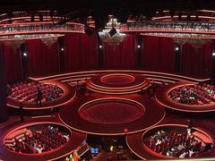 -交通银行前滩31演艺中心