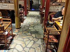 -老牌坊云南鱼豆花火锅(爱建店)
