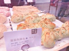 -奈雪的茶(湖滨银泰in77C区PRO店)