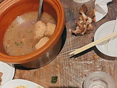-老街烧烤大排档·地道湖北菜·龙虾馆(汉口火车站店)