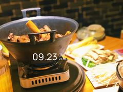 -茸梅路右拐龙虾-农家菜(松江店)