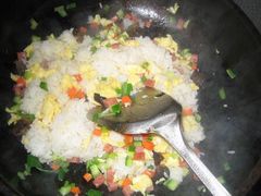 -淮安人特色蛋炒饭(李府街店)