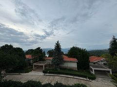 -昆明春城湖畔度假村