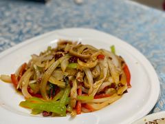 -巴扎美食·新疆菜·西域歌舞表演餐厅(新疆大厦店)