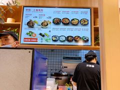 -万和春排骨砂锅米饭(新业广场店)