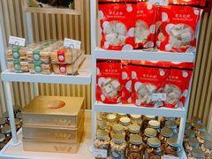 -85度C(生甜甜圈研究工坊·上海平凉店)