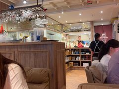 -玛格萝妮比萨屋(陆家浜路店)