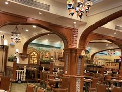 大堂-清真·玛丽亚新疆菜主题餐厅(浙江中路店)