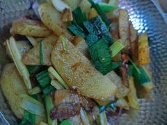 -隔壁老王·家常云南菜(花巷店)