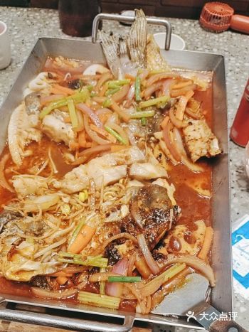 鸣记脆皮烤鱼——解锁口味新境界!