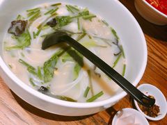 秀才米线-茶花妹子云南餐厅(传媒大学店)