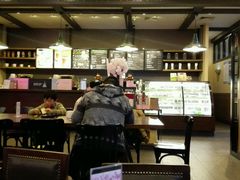 -星巴克臻选(盐城金鹰聚龙湖店)