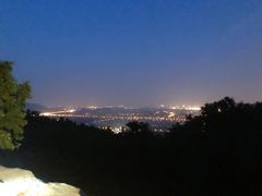 -鬼笑石后山停车场