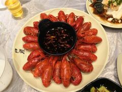 -巴厘龙虾·榜首油焖大虾(音乐学院·沿江酒馆店)