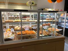 面包甜点陈列柜-仟吉KenGee(银港店)