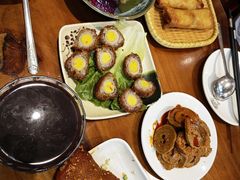 -爆炸头阿姨小四川正宗川味小吃(无任何分店)