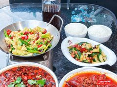 -霸气大叔干锅鸭头·龙虾烧烤·川菜·赛事直播(三里屯店)