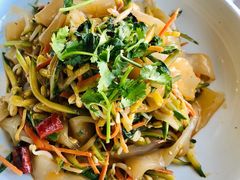 东北拉皮盆菜-95号酱骨·一块豆腐(展春园西路店)